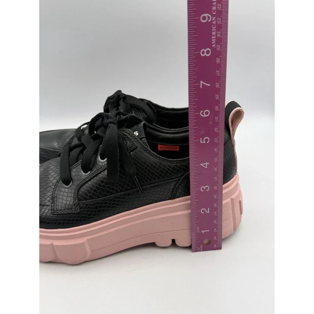 Sorel stay stylish
